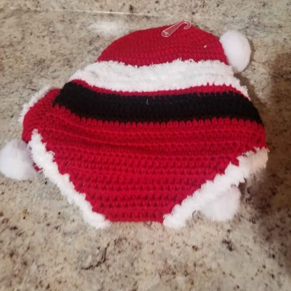 Baby Santa Crochet Set - Picture 4 of 7